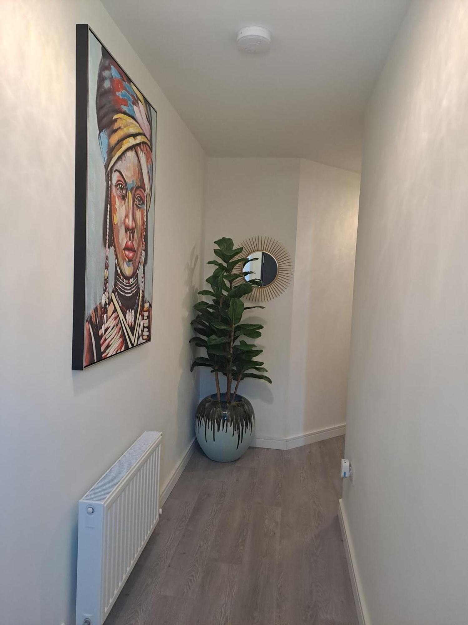 Cozy Bedroom In Lucan, 都柏林 外观 照片